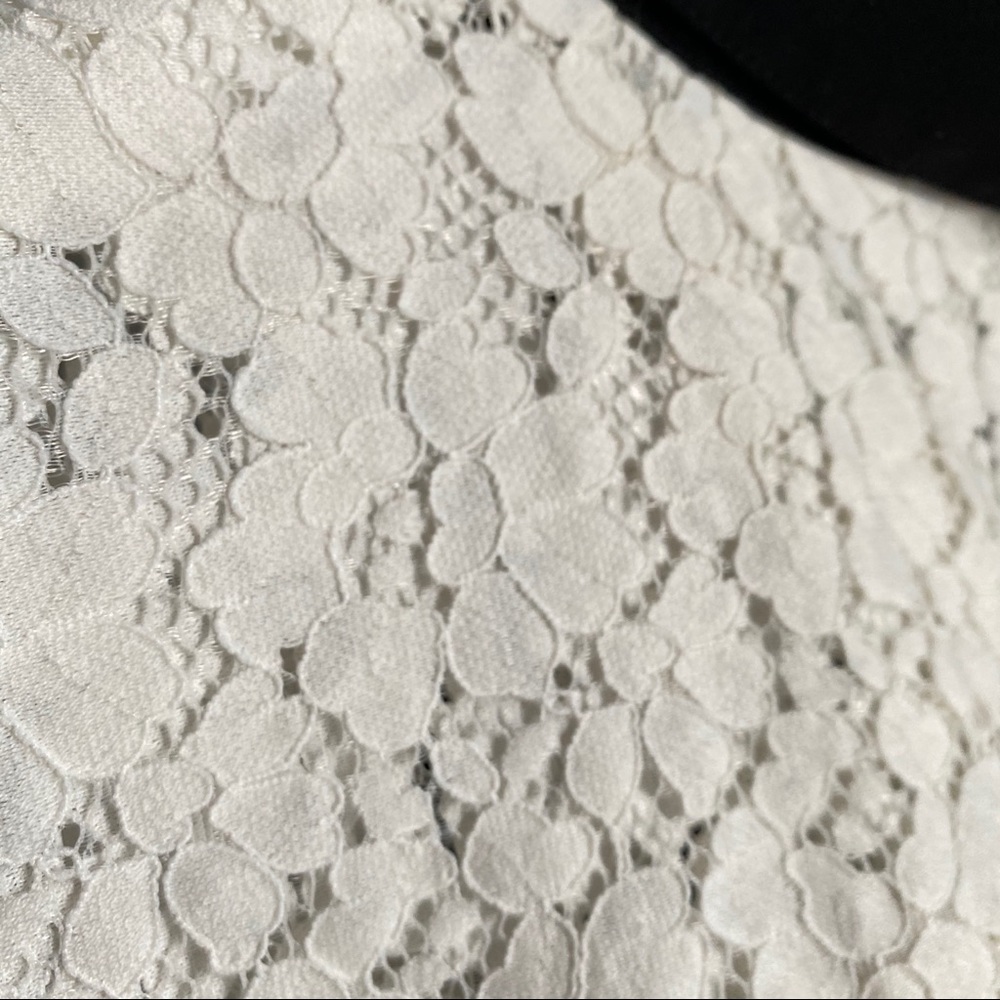 Like new Tommy Hilfiger Lace Shirt - Picture 5 of 5